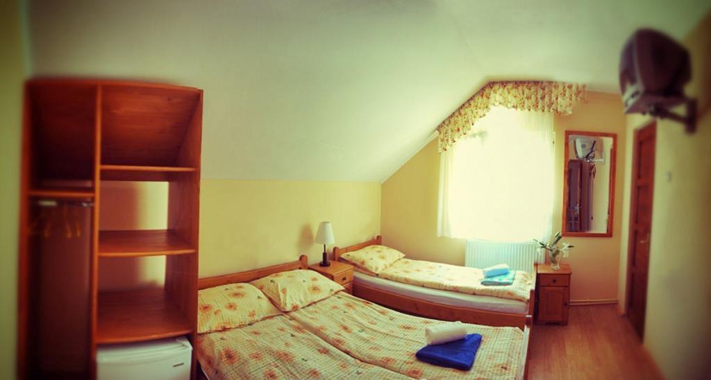 Csatari Pensiune Praid Kamer foto